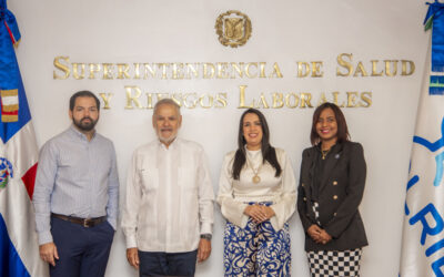 El Superintendente recibe la visita de la Directora General de la DIDA.