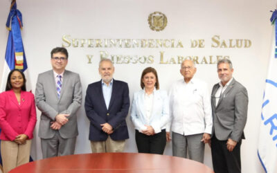 Miguel Ceara Hatton recibe a representaste de la OPS y miembros RedETSA