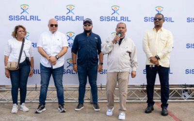 Casi mil personas asisten a la primera jornada de salud de la SISALRIL.