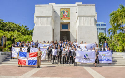 Ofrenda floral por el mes de la Patria