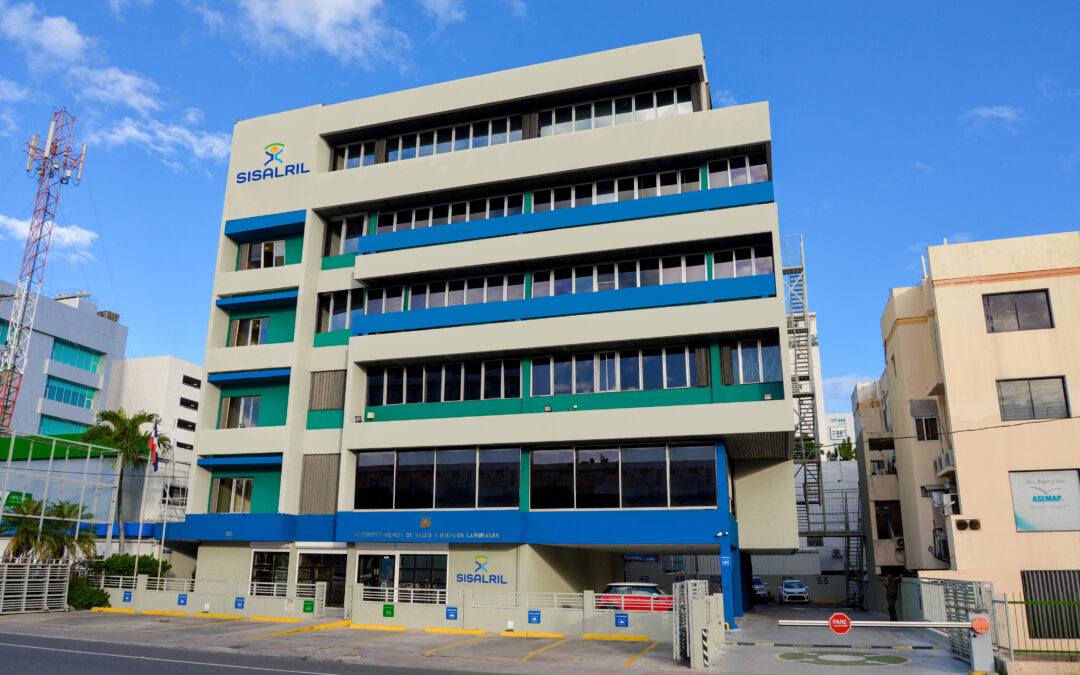 SISALRIL avanza estudio de viabilidad para propuesta de cobertura de mamoplastia asociada a gigantomastia