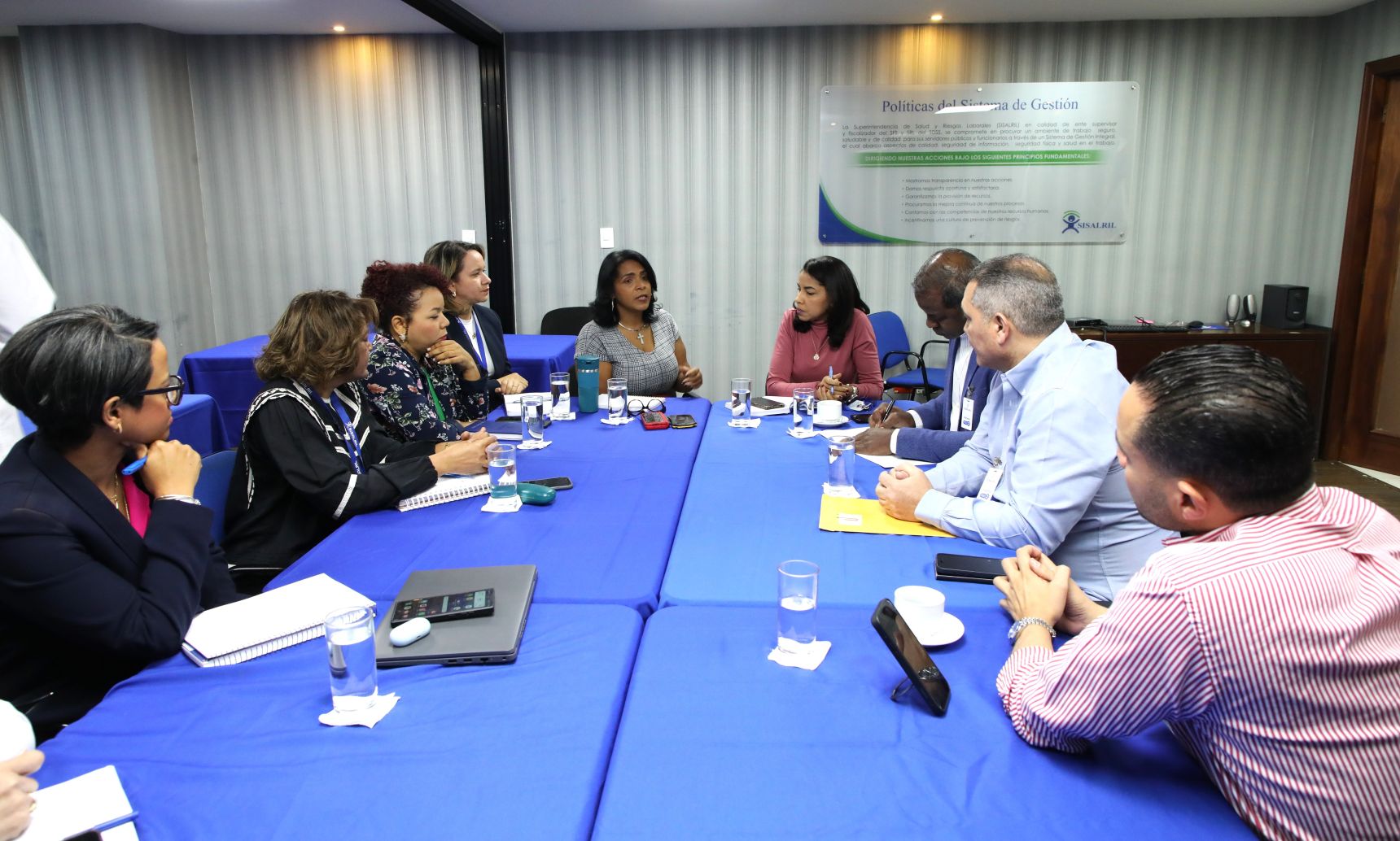 SISALRIL da los primeros pasos en evaluación de cobertura de cirugías bariátricas en el SFS