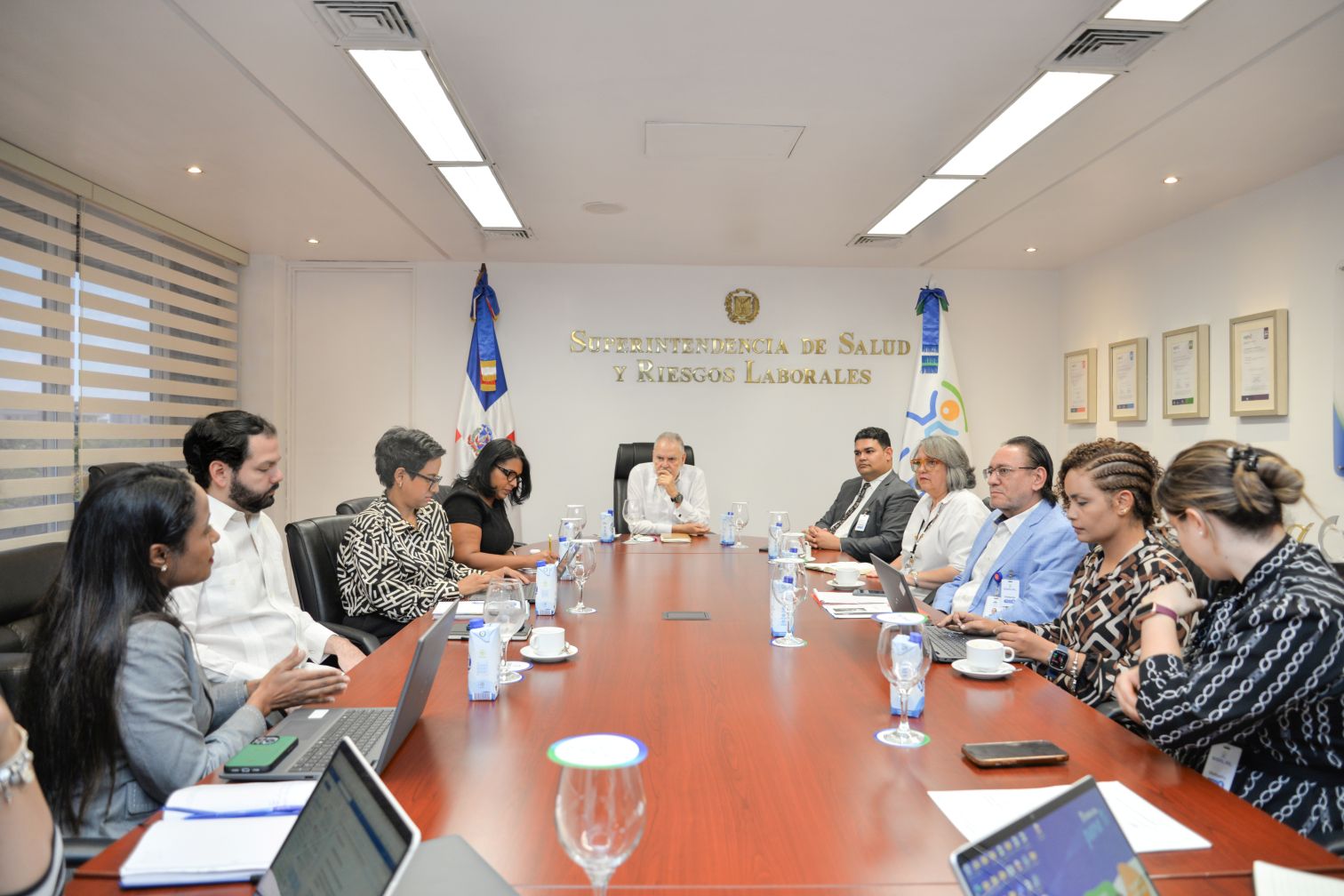 SISALRIL y Siuben gestionan metodología para obtener datos faciliten implementación de la primera atención