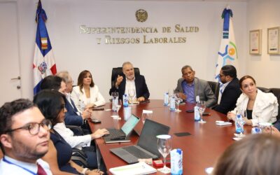 SISALRIL presenta a COPARDOM propuesta de per cápita diferenciado