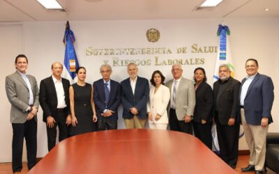 SISALRIL y Andeclip coordinan inicio de mesa de trabajo para mejorar Seguro Familiar de Salud