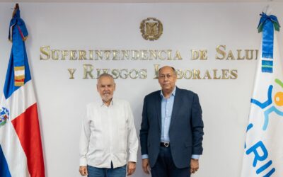 Superintendente Miguel Ceara Hatton recibe nuevo administrador ARS SEMMA