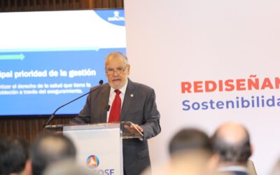 Miguel Ceara Hatton destaca logros y desafíos en los seguros Familiar de Salud y Riesgos Laborales