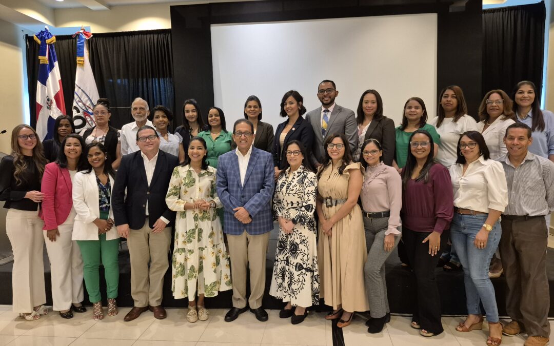 SISALRIL actualiza nefrólogos en coberturas de trasplante renal en Santiago