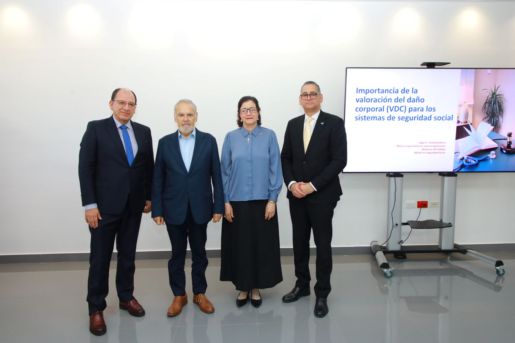 Trabajan propuesta del nuevo Manual para Evaluar y Calificar la Discapacidad Permanente en el SDSS