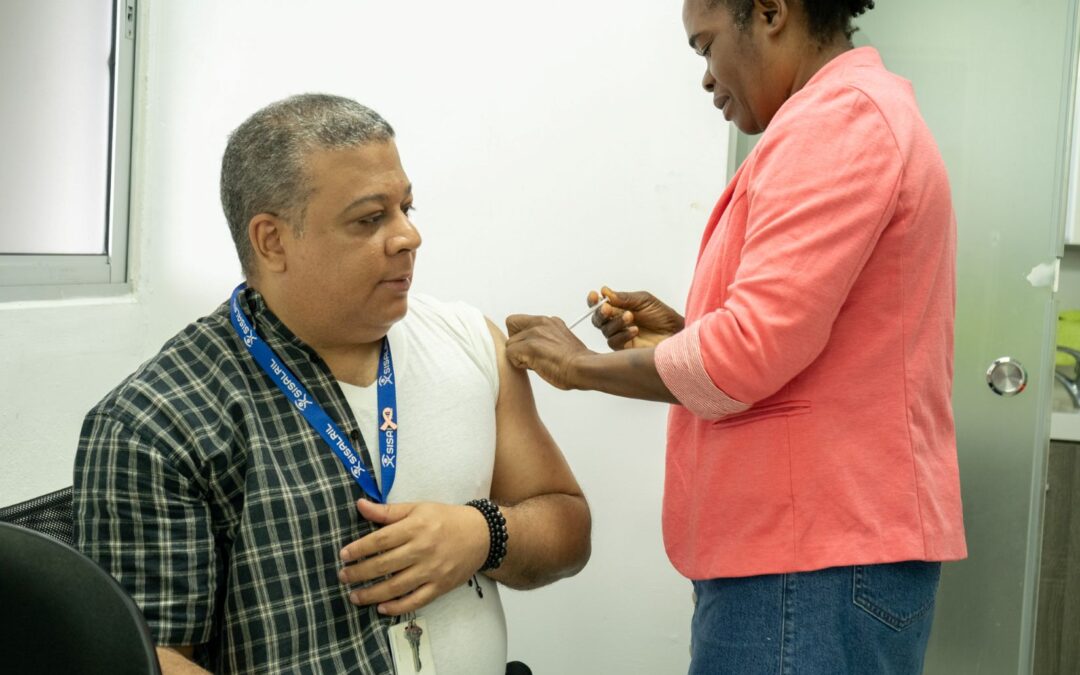 SISALRIL realiza jornada de vacunación para colaboradores y familiares