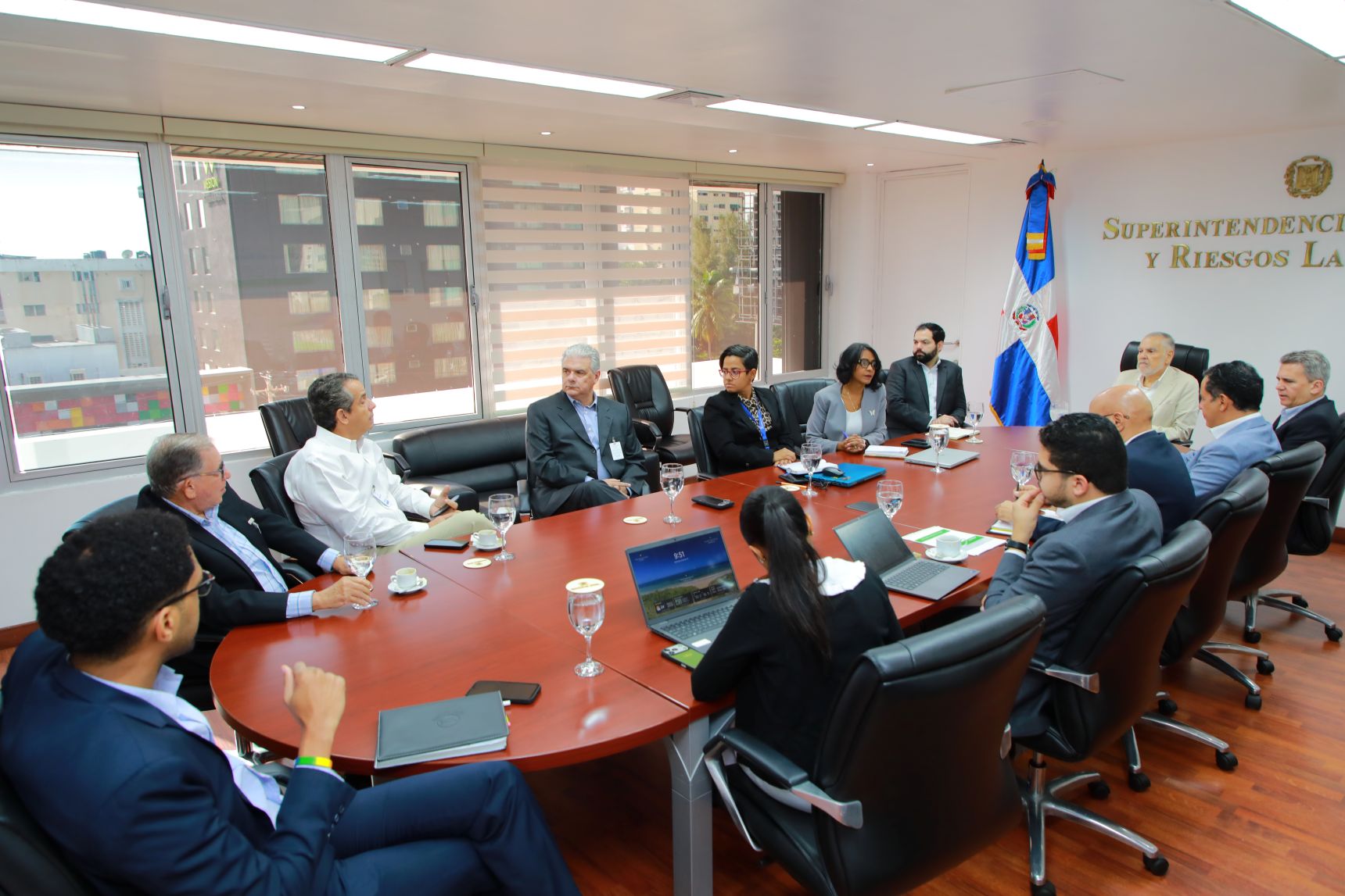 SISALRIL y ARAPF socializan iniciativas en favor de pacientes con siniestralidades