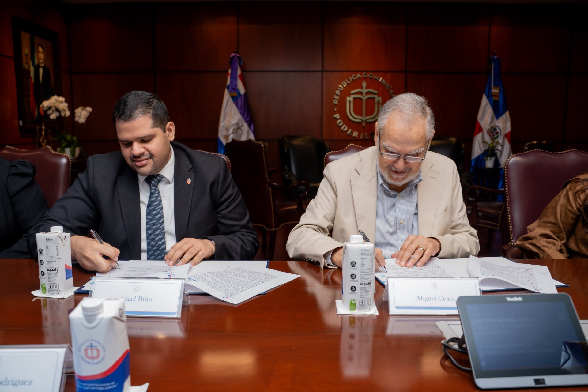 3564b23b-1650-4f60-925b-901a825938e9