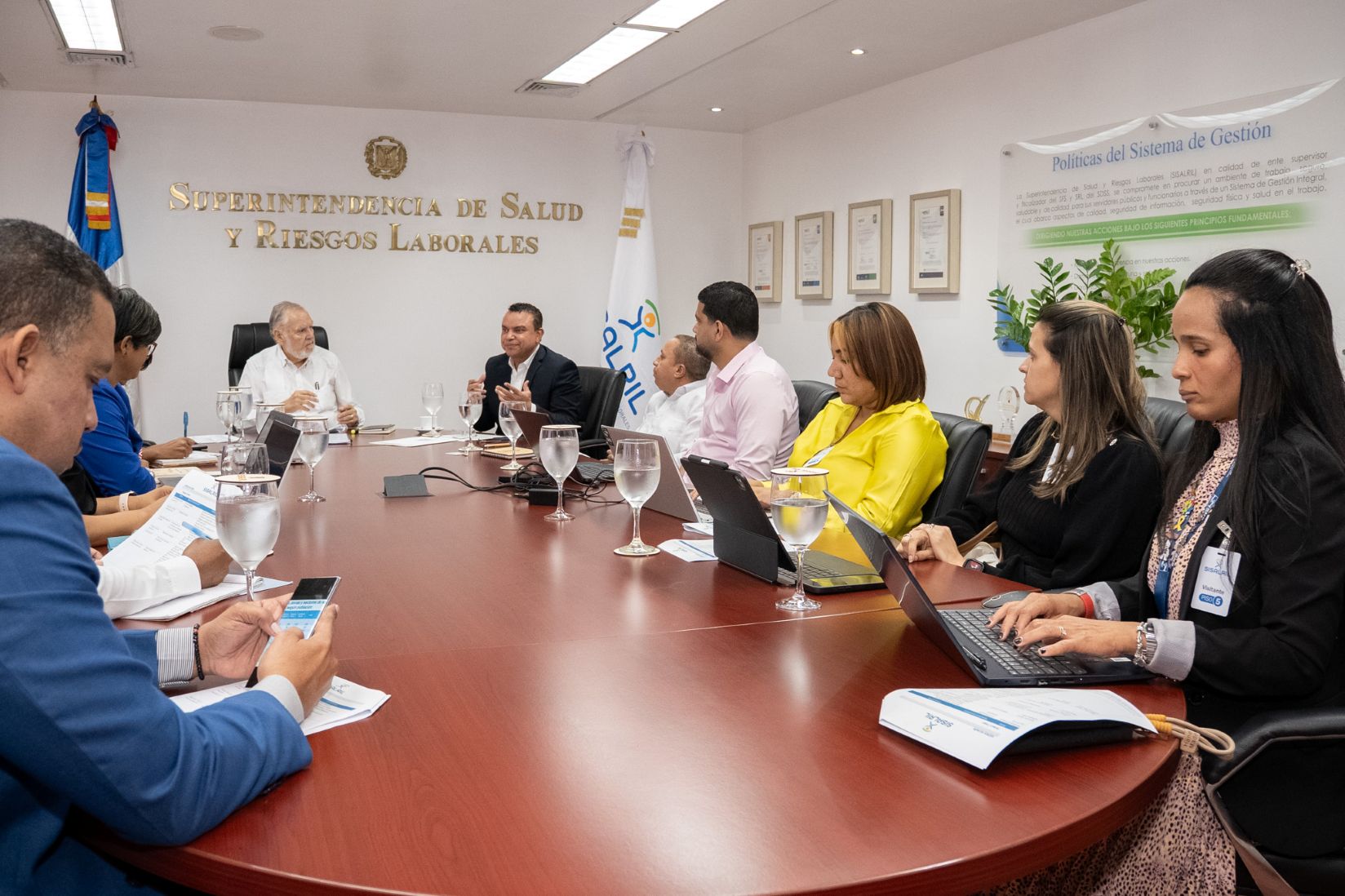 Superintendente encabeza primera reunión de trabajo con el nuevo director del SNS Superintendente encabeza primera reunión de trabajo con el nuevo director del SNS