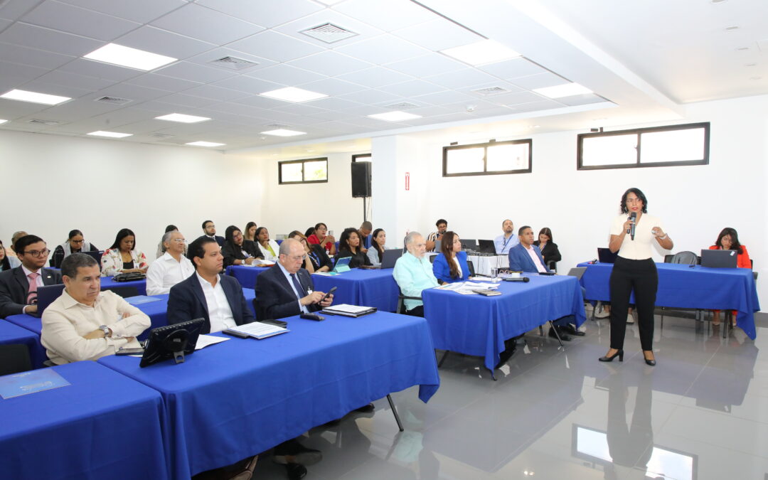 SISALRIL impulsa iniciativas para mejorar acceso medicamentos de alto costo y de modernización subsidios en segunda sesión Comité Interinstitucional 2026